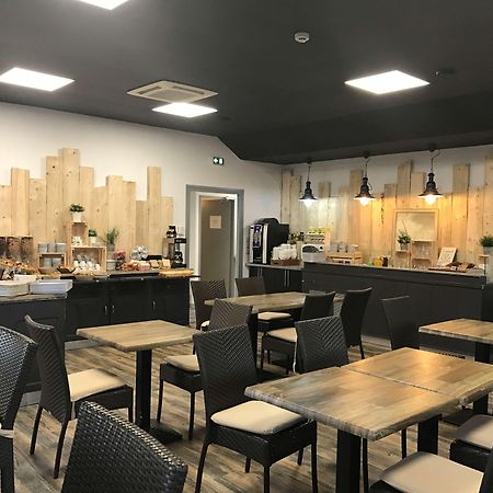 Kyriad Direct Agen Castelculier Exteriör bild